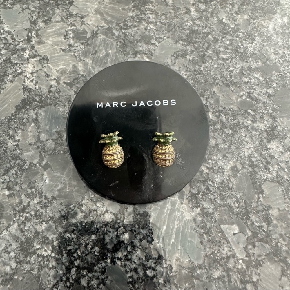 Marc Jacob’s - earrings